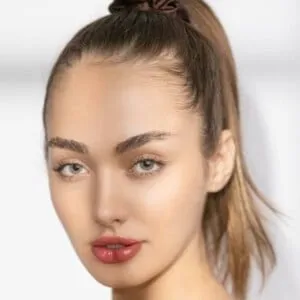 Leila Bauer