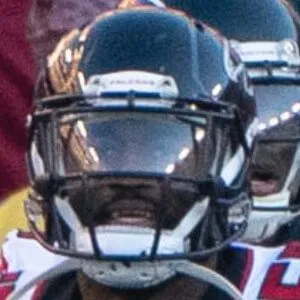 Bruce Carter