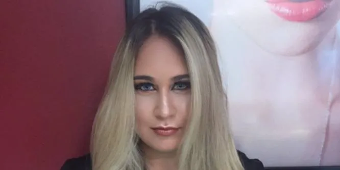 Hayley Dee