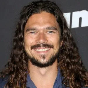 Luke Arnold (TV Actor)