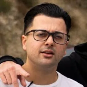 AriAndCars