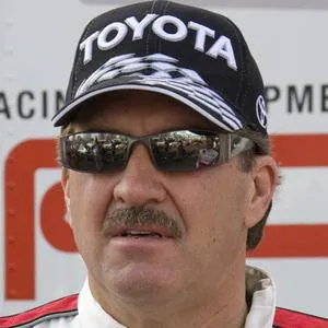 Mike Skinner (Race Car Driver)