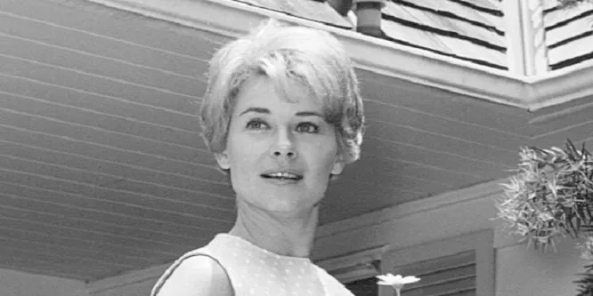 Hope Lange