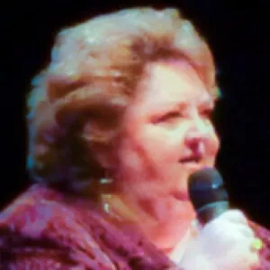 Rita Macneil