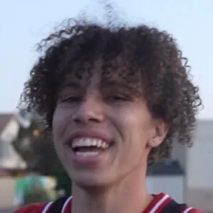 Vlad Holder