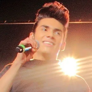 Alan Navarro (Pop Singer)
