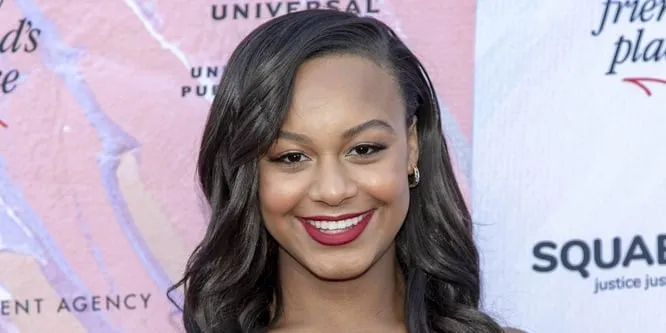 Nia Sioux