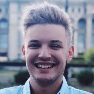 Alex Alvarez (YouTube Star)