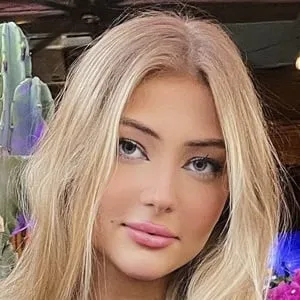Victoria Rozmajzl