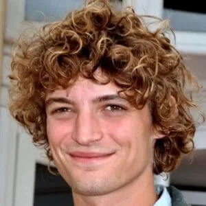 Niels Schneider