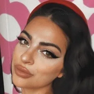 Newsha Syeh