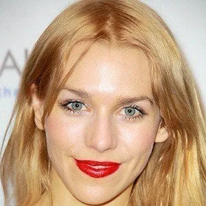 Julia Dietze