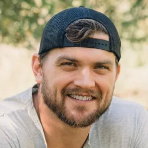 Brandon Davis (Country Singer)