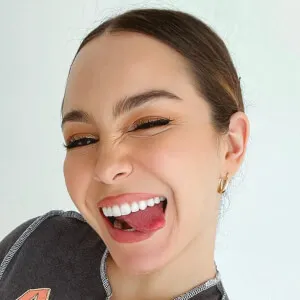 Mirella Bernal
