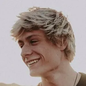 Andrew Powell (TikTok Star)