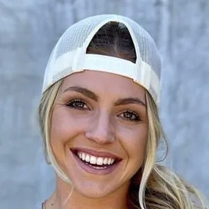 Claire Thomas (Instagram Star)