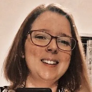 Lorena Reginato Defende