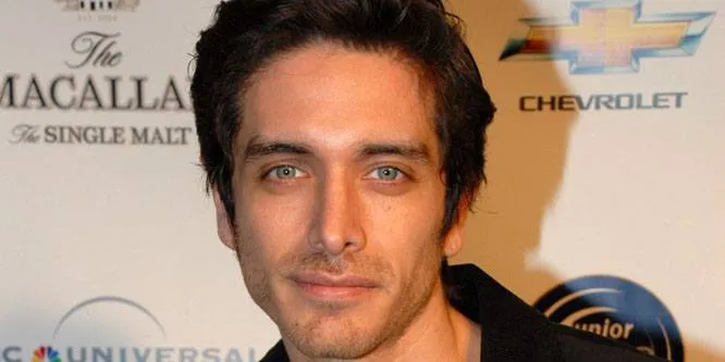 Josh Keaton