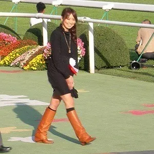 Aki Higashihara
