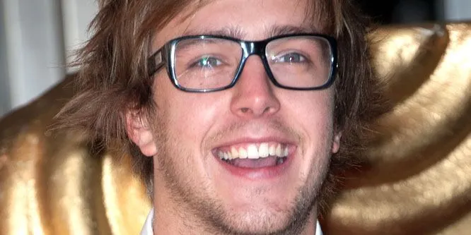 Iain Stirling