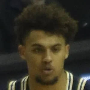 Isaiah Livers