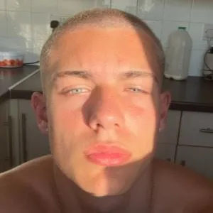 Sam Wisdom