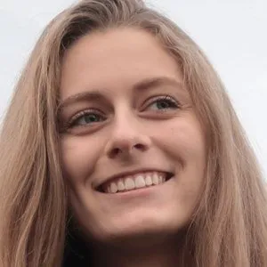 Jázmin Hollosi