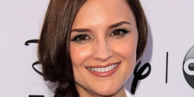 Rachael Leigh Cook