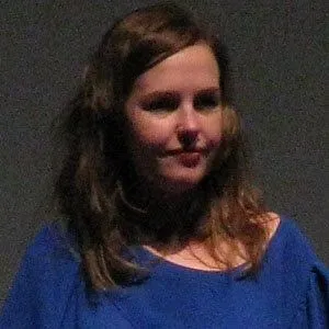 Victoria Thaine