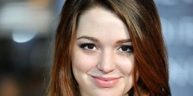 Jennifer Stone
