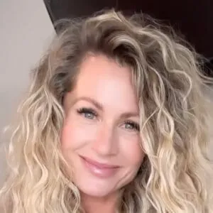 Emily Akin Engemann