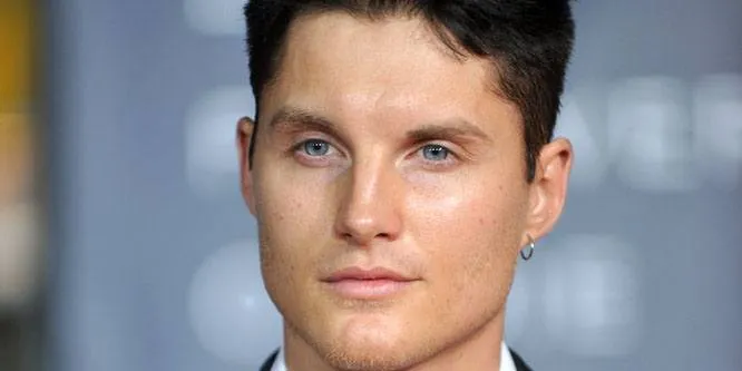 Toby Hemingway