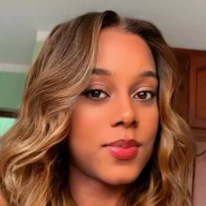 Polly Benítez