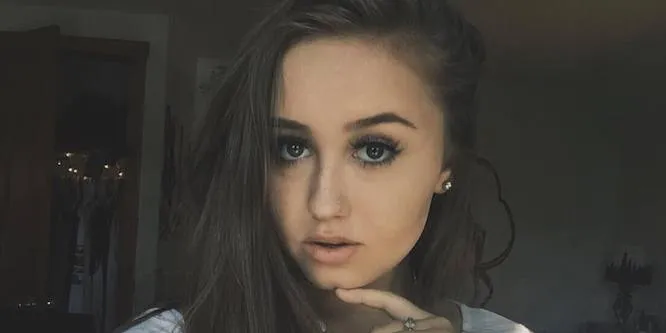 Hannah Stone (YouNow Star)