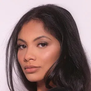 Ariana Nova