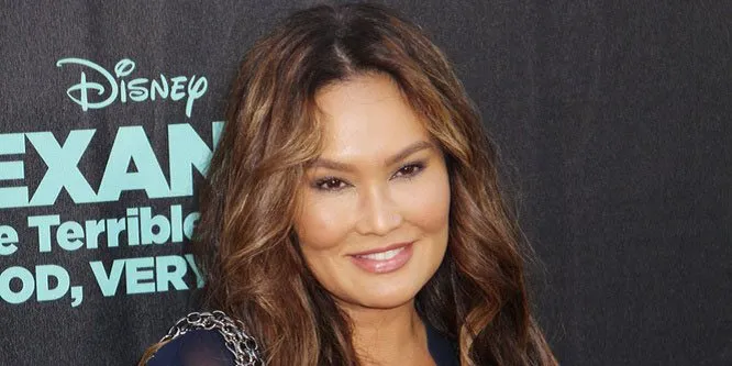 Tia Carrere