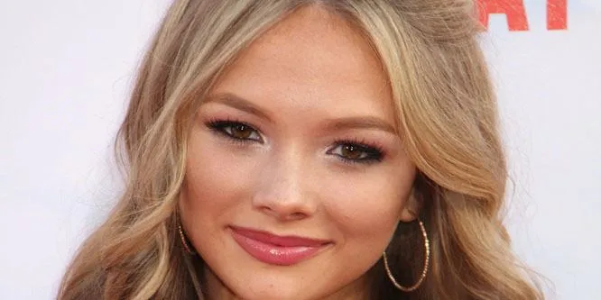 Natalie Alyn Lind