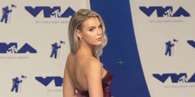 Alissa Violet
