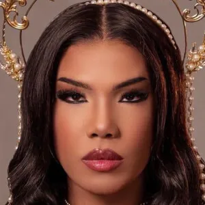 Reina de Coronas
