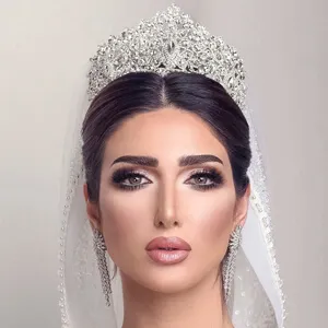 Huda Miss Makeup