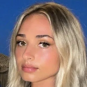 Alexa Adams