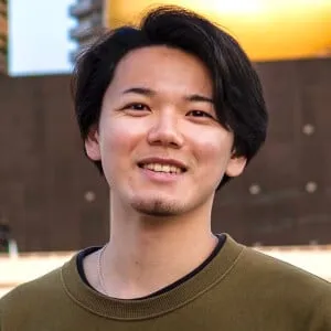 TAKASHii from Japan