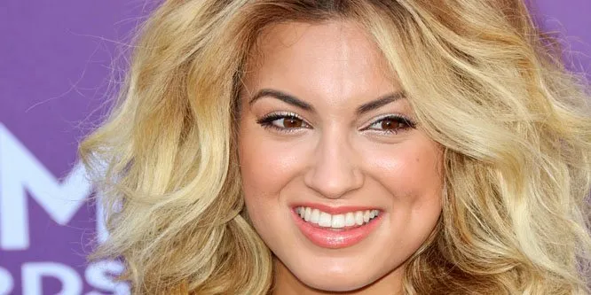 Tori Kelly