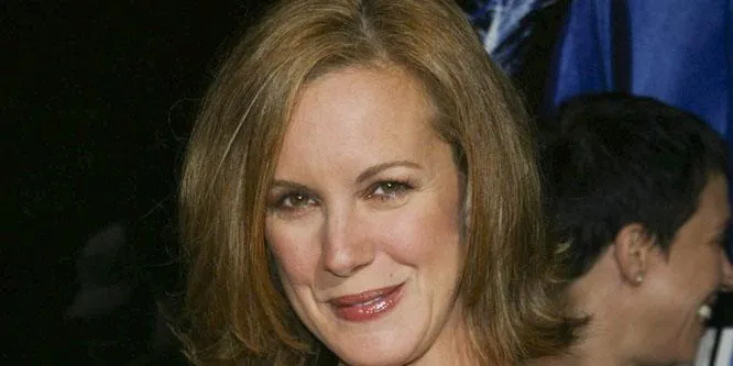 Elizabeth Perkins