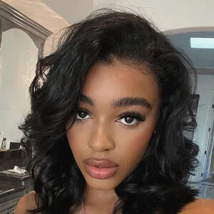 Mari Vee