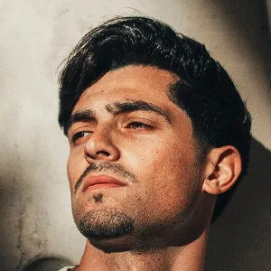 Joey London