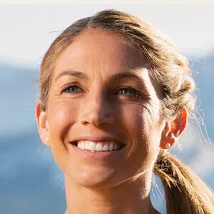 Sara Hall