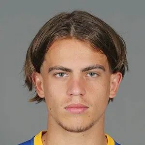 Cameron Peupion
