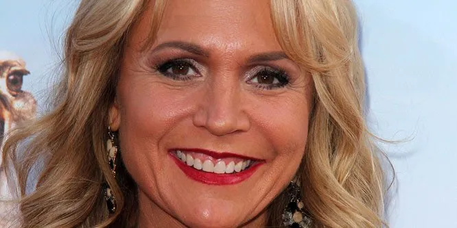 Barbara Alyn Woods