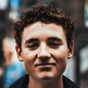 Ryan McKenna (Instagram Star)